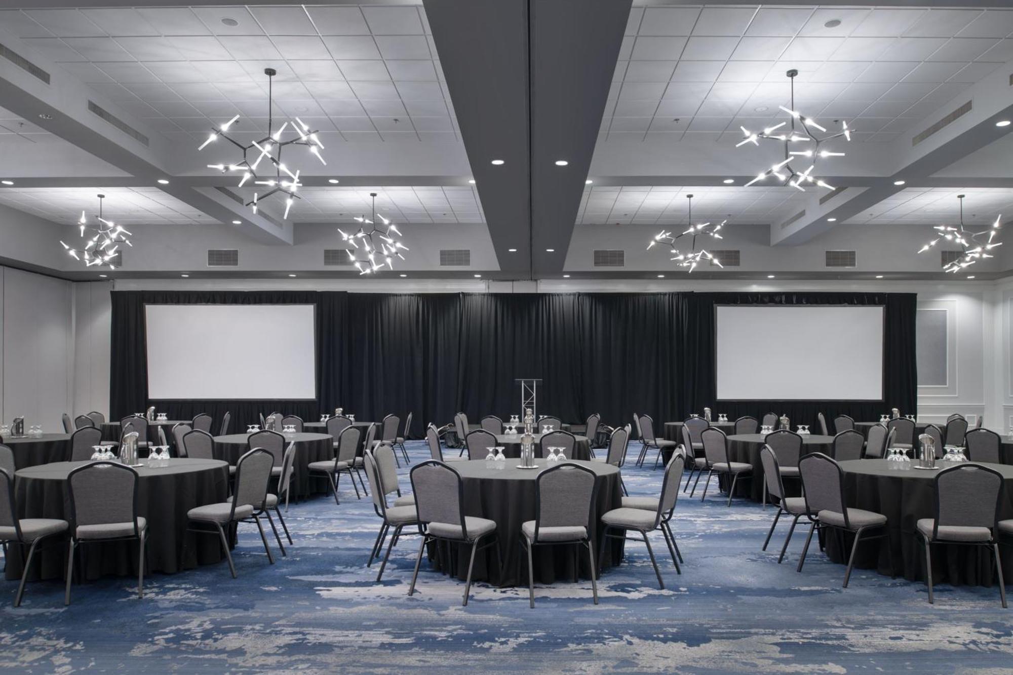 Sheraton Framingham Hotel & Conference Center Esterno foto