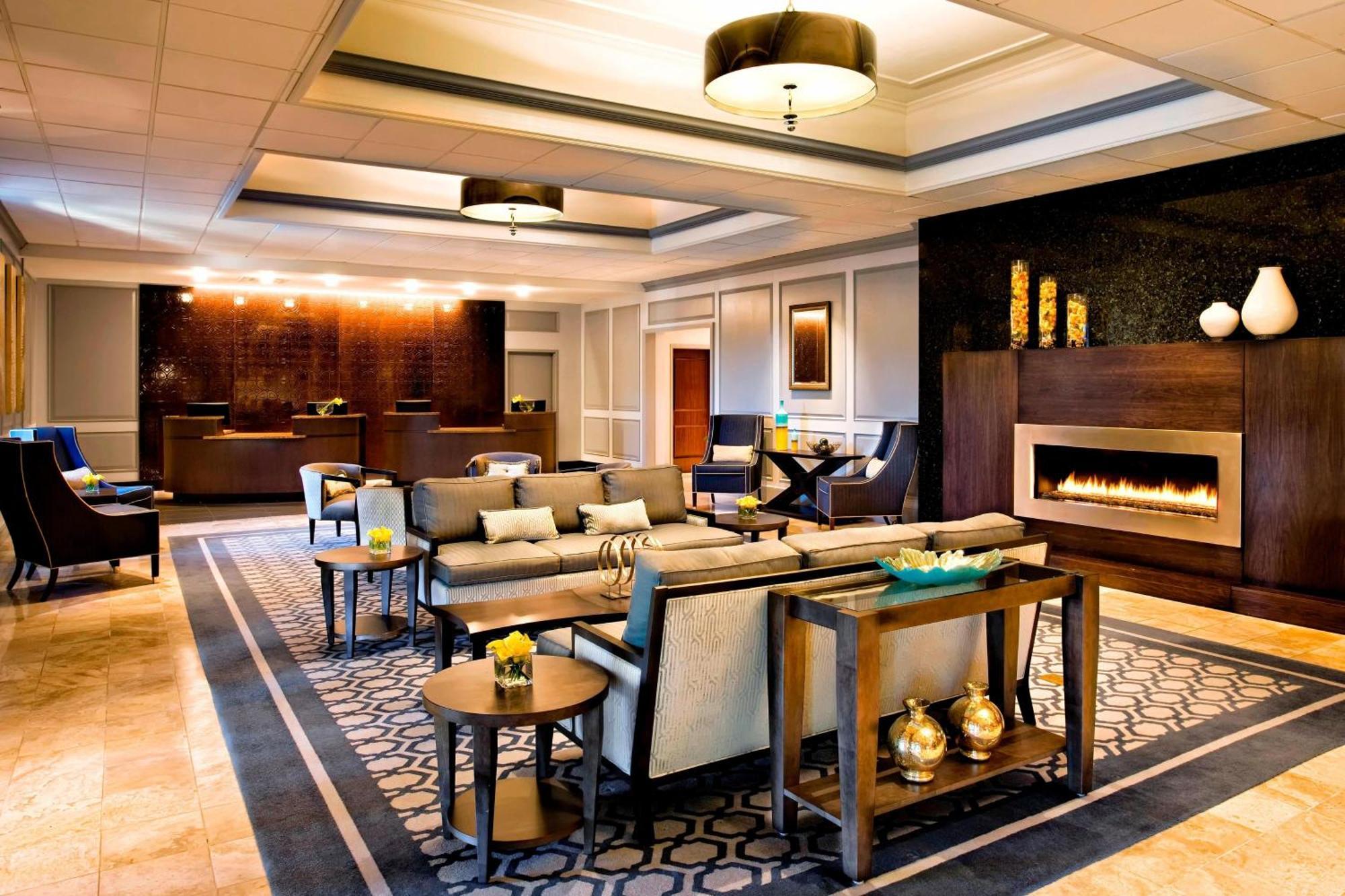 Sheraton Framingham Hotel & Conference Center Esterno foto