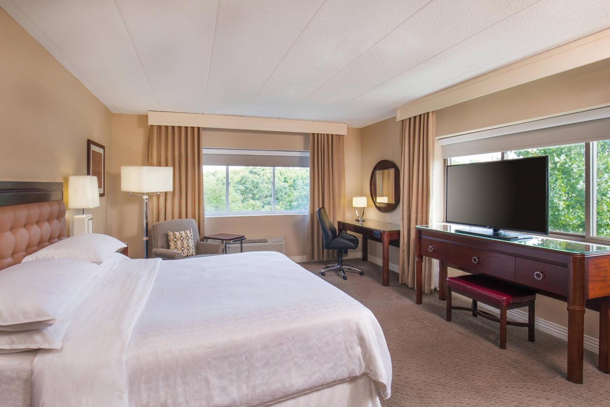 Sheraton Framingham Hotel & Conference Center Esterno foto